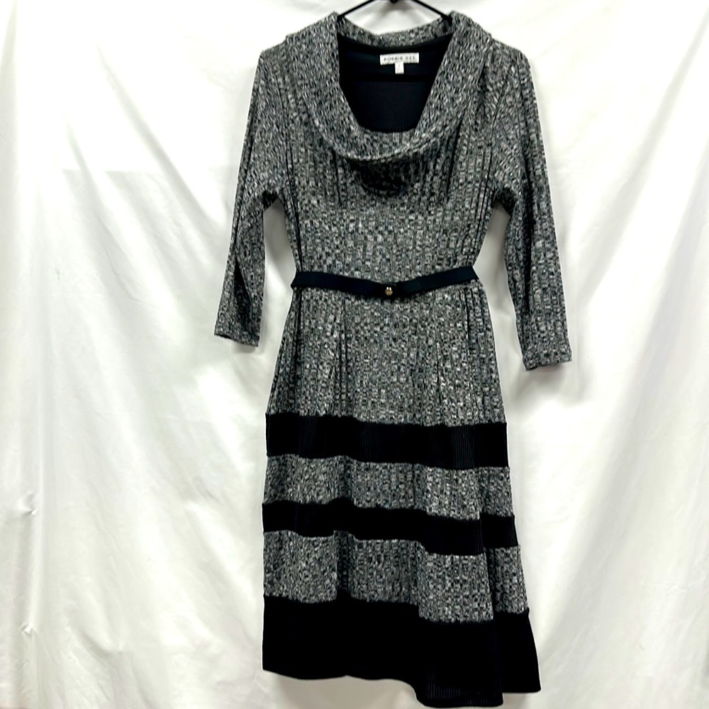 Robbie Bee Size S Gray and Black Dress